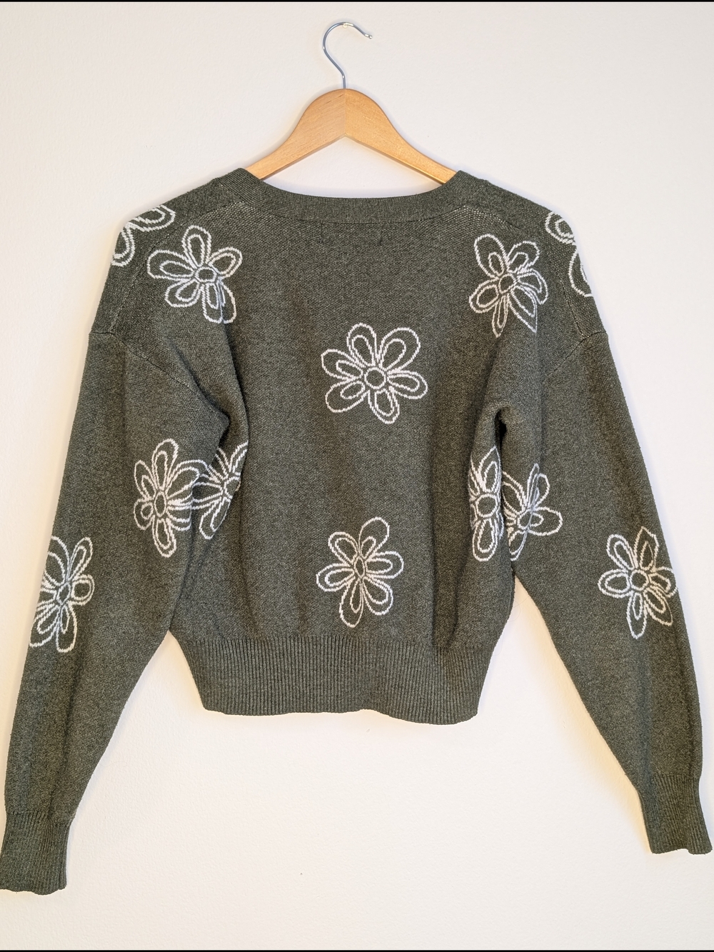 No Boundaries Olive Green Floral Knit Button-Front Cardigan - Picture 2 of 4